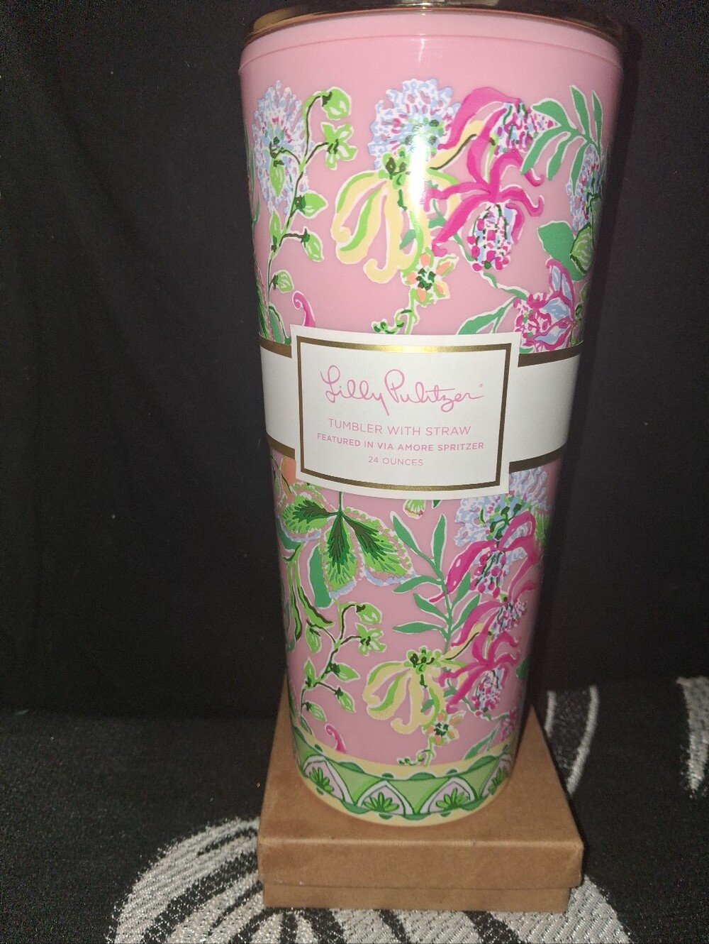 DARLING AND SWEET "LILLY PULITZER" TUMBLER WITH STRAW. AMORE SPRITZER.